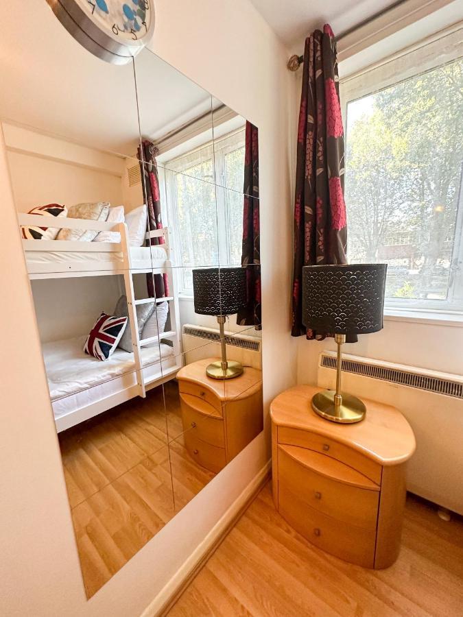 36 O'Leary Square Apartment London Exterior photo
