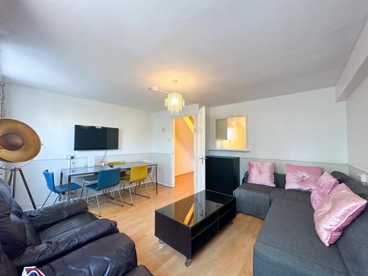 36 O'Leary Square Apartment London Exterior photo